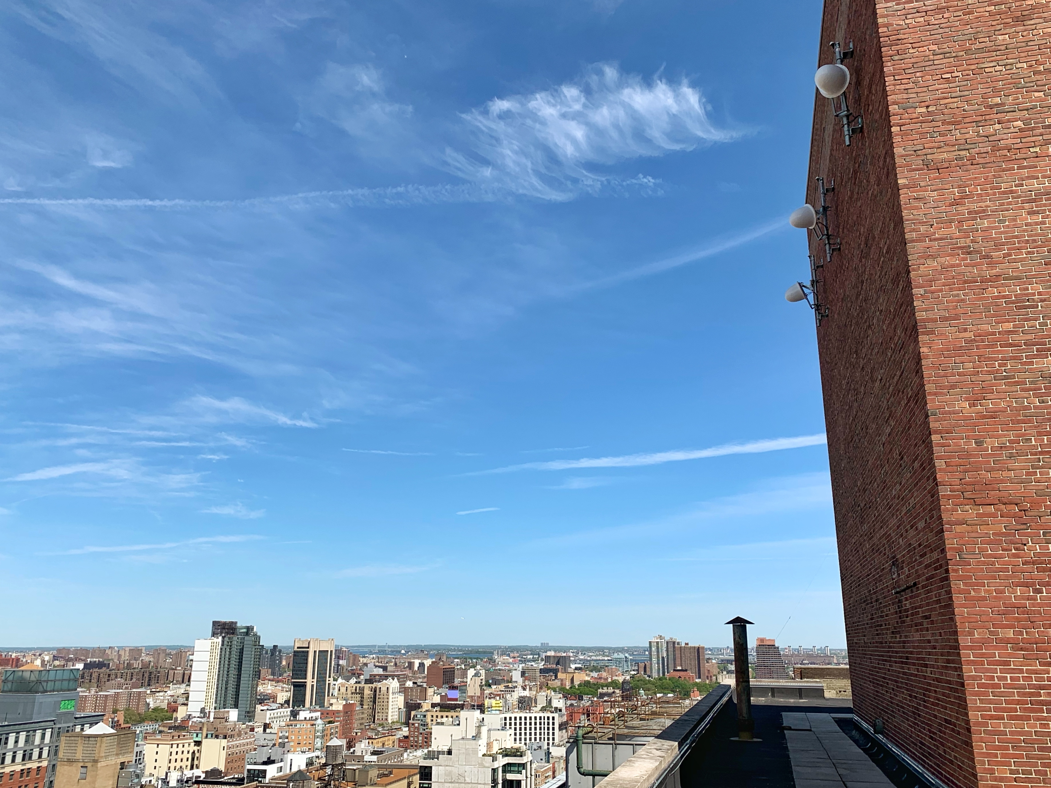 s1+s2-lg1_roof.jpg
